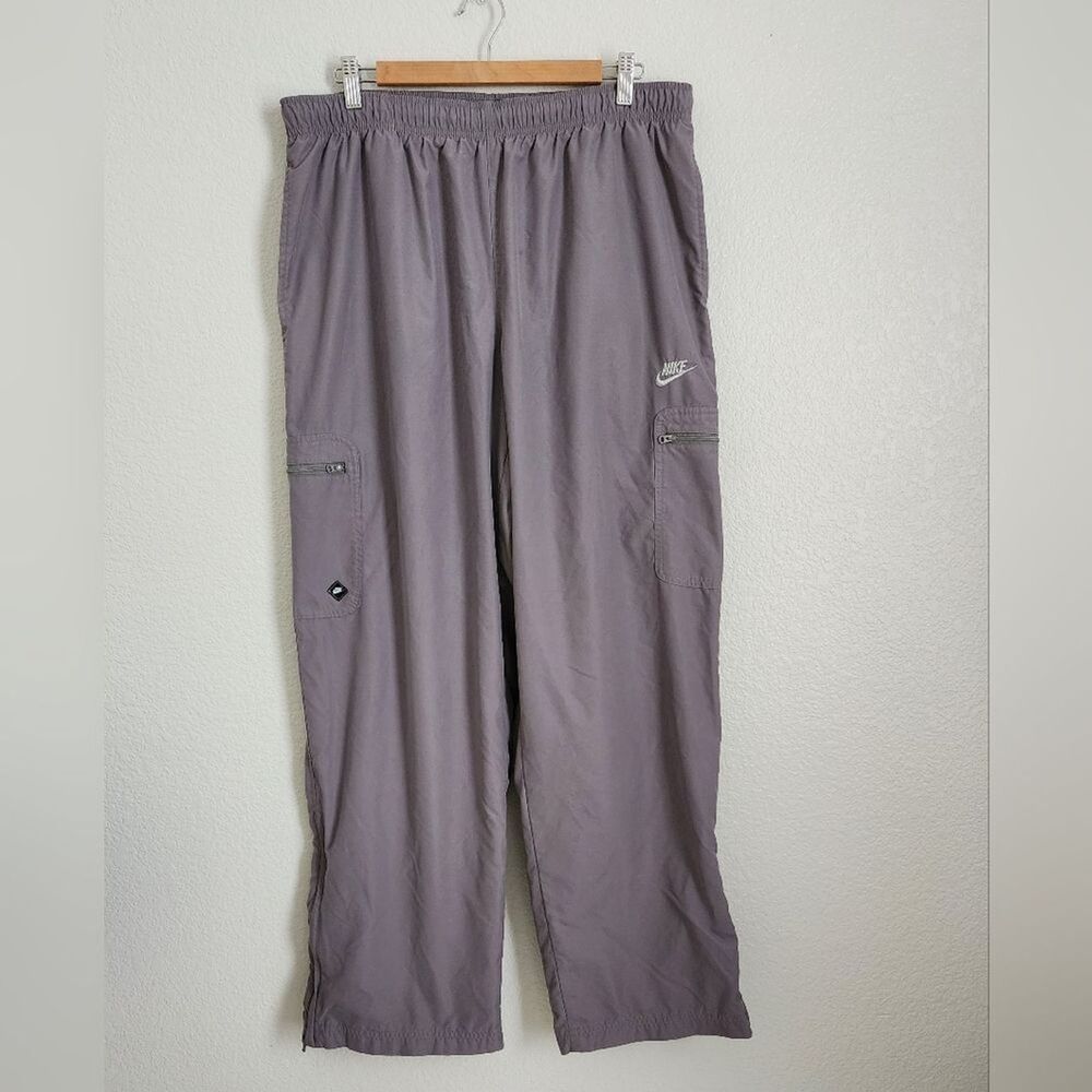Nike Men's XL Gray Activewear Lightweight Track Pants